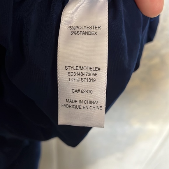 Ricki’s NWT tunic cap sleeve top with shimmer - Picture 9 of 9